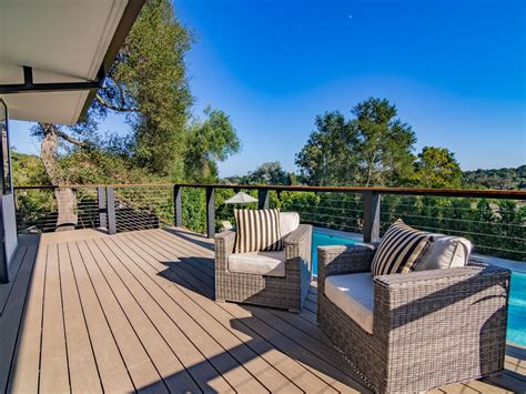 Roto Flight – Indoor&Outdoor Drone Tours