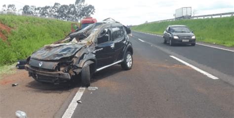 Carro Fica Destru Do Ap S Capotamento Na Euclides Da Cunha Oextra Net