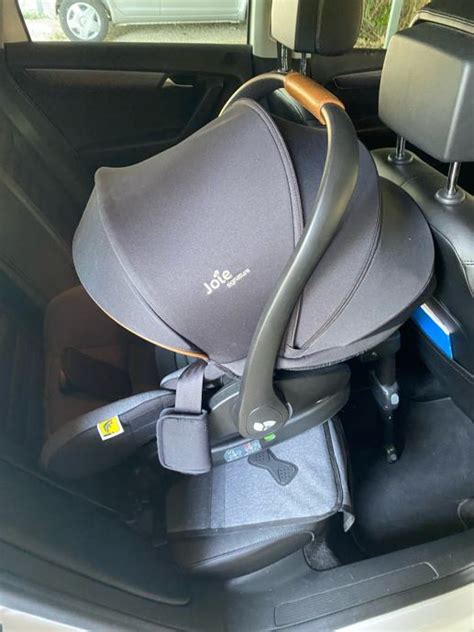 Lupinica Joie i-level signature