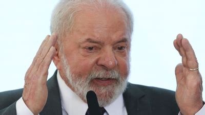 Visível armação de Moro diz Lula ao falar sobre plano do PCC para