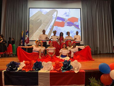 Polit Cnico Loyola Celebra Aniversario De La Independencia Nacional