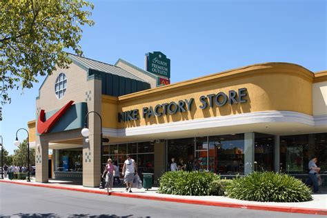 About Gilroy Premium Outlets®, Including Our Address, Phone Numbers ...