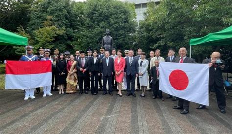 Dubes Kbri Tokyo Kunjungi Monumen Soekarno Dan Patung Sudirman Saat Hut