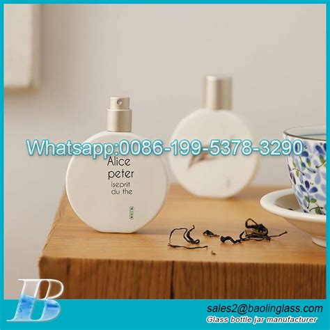 Ml Luxury Round White Glass Perfume Sprayer Bottle