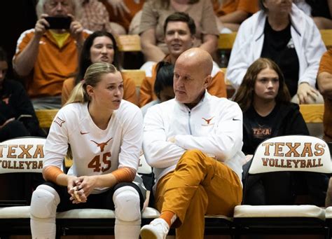 New faces helping Texas volleyball team spring ahead after winning title