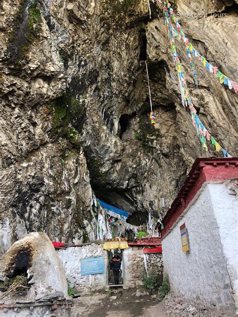 Drak Yangdzong Sacred Caves Of Guru Rinpoche Snowlion Tours