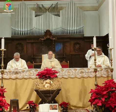 Lamezia Monsignor Parisi Celebra La Santa Messa Dell Epifania