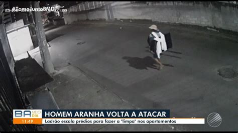 VÍDEO homem sai televisão amarrada nas costas após pular muro e