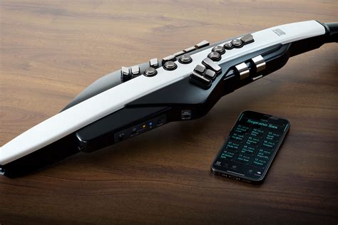 Roland - Aerophone AE-20 | Digital Wind Instrument