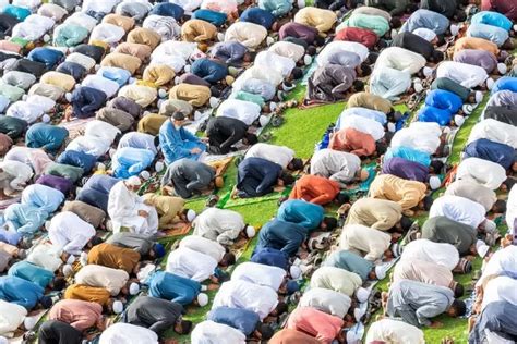 Mudah Dan Berpahala Sunnah Amalan Sebelum Salat Idul Fitri