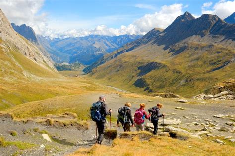 Emporter Uniquement Le N Cessaire Dans Son Sac Pour Le Tour Du Mont