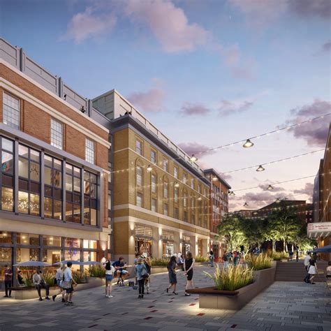 Public Plazas: 8 Key Considerations When Planning a Public Plaza