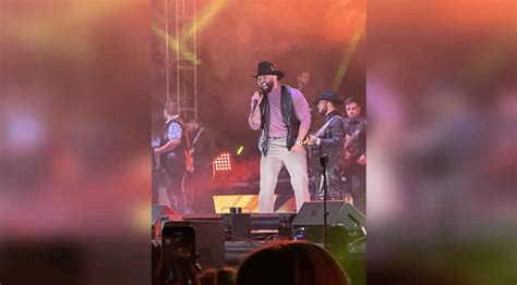 CARÍN LEÓN hace sold out y enfiesta en Los Mochis LaChicuela