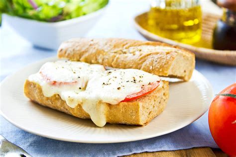 How to Melt Mozzarella Cheese - Foods Guy