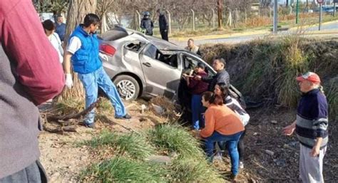 Escapaban De La Policía Y Chocaron Con Otro Auto Un Detenido Mejor