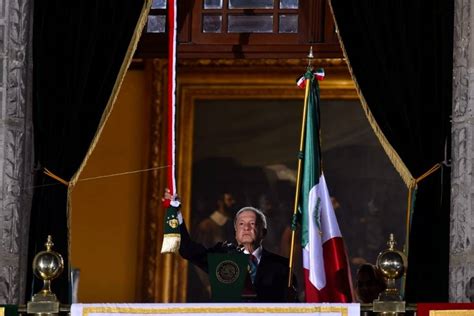 Grito De Independencia Amlo Encabeza Primera Ceremonia De La