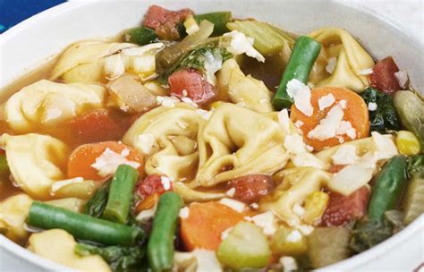 C Mo Preparar Sopa De Tortellini Con Verduras Sooluciona