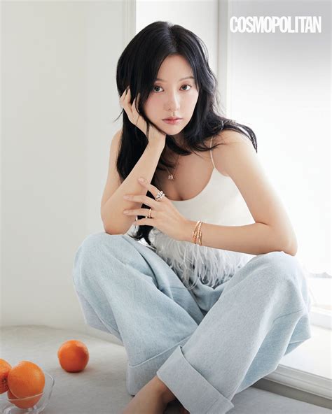 Film critics explain what the Kim Jiwon acting style means 7