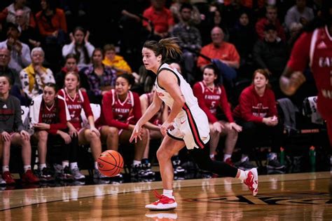 Talia von Oelhoffen leads Oregon State women’s basketball past Eastern ...