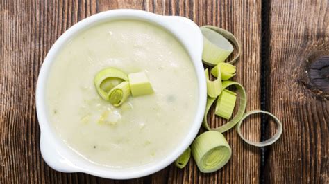 As Se Prepara Una Deliciosa Sopa De Puerro Y Papa En Pocos Pasos Mdz