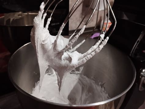 Меренга для украшения рецепт фото пошагово и видео - 1000.menu