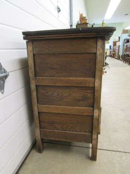 Oak Drawer Dresser Oberman Auctions