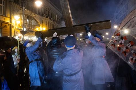 Ekumeniczna Droga Krzyżowa przeszła ulicami Łodzi eKAI