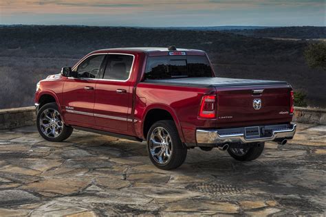 Ram Unveils Redesigned 2019 1500 Trucks With New Look Less Weight