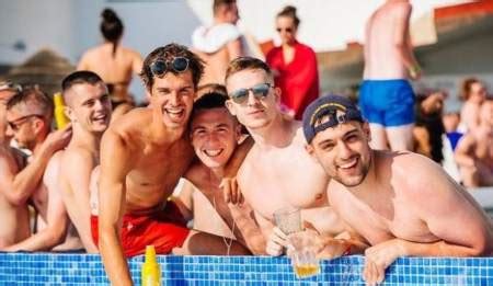 Is Sex Education Star George Somner Dating Know His Instagram Crawl