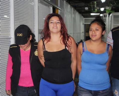 Capturan A Dos Mujeres Que Pretendían Cobrar Q10 Mil De Extorsión Soy502