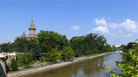 Timisoara Canal Bega Si Catedrala Mitropolitana The Bega Flickr