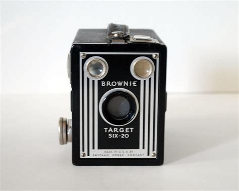 1940s Brownie Target Six 20 Camera Eastman Kodak Box Camera