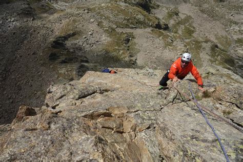 Cougourde cime 4 2892 mètres arête sud ouest Guides 06