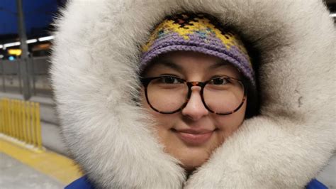 Inuk TikToker Showcases Inuit Culture & Food