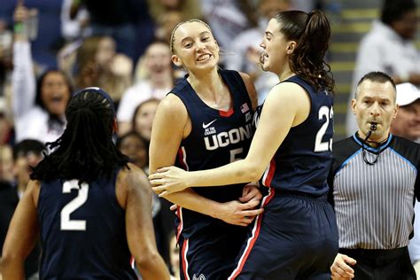 Uconn Star Paige Bueckers Sinks Dramatic Buzzer Beater Vs Unc