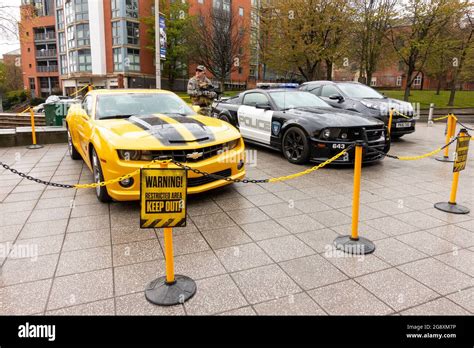 American cars from the Transformers film at a convention Stock Photo ...