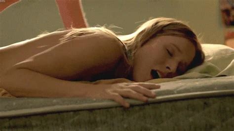 Kristen Bell S Sex Scene In The Lifeguard Film Nackt MoviesSexScenes