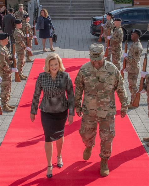 Us Army Secretary Visits Europe Receives Update On Ukraine Reaffirms Army 2030 Article The