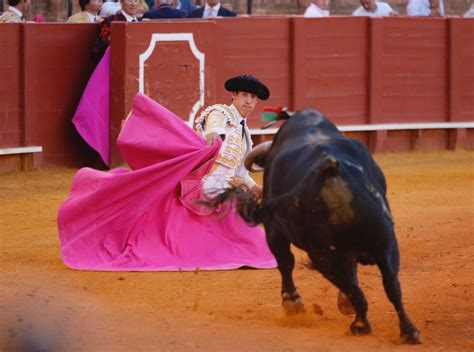 IMPORTANTE TARDE DE CURRO DURÁN EN SEVILLA