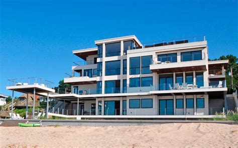 California Style Modern Beach House On Lake Michigan Berneche