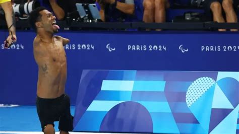 Gabriel Ara Jo Brilha Na Paralimp Ada De Paris Novo Ouro Nos M