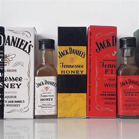 Garrafinhas Personalizadas Mini Whisky Ml Elo