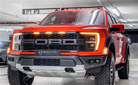 Ford F-150 Raptor – Black Fox