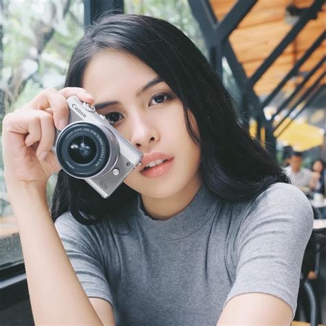 Maudy Ayunda Lyrics Songs And Albums Genius