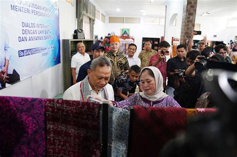 Mendag Mengunjungi Sentra Umkm Batik Banten Kementerian Perdagangan