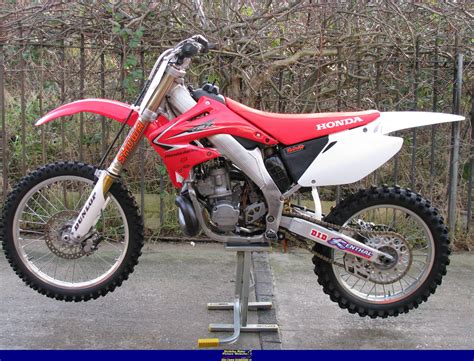 Honda Honda CR250 - Moto.ZombDrive.COM