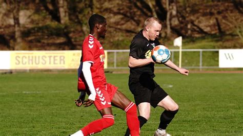 Fu Ball Bezirksliga Alle Spiele Und Alle Ergebnisse Des Spieltags