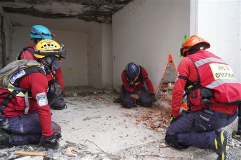 Equipos de búsqueda y rescate ponen a prueba sus capacidades de