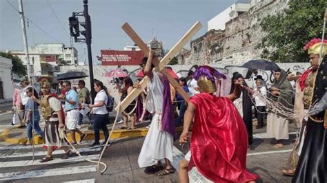 Representan Viacrucis En Centro Hist Rico De Veracruz