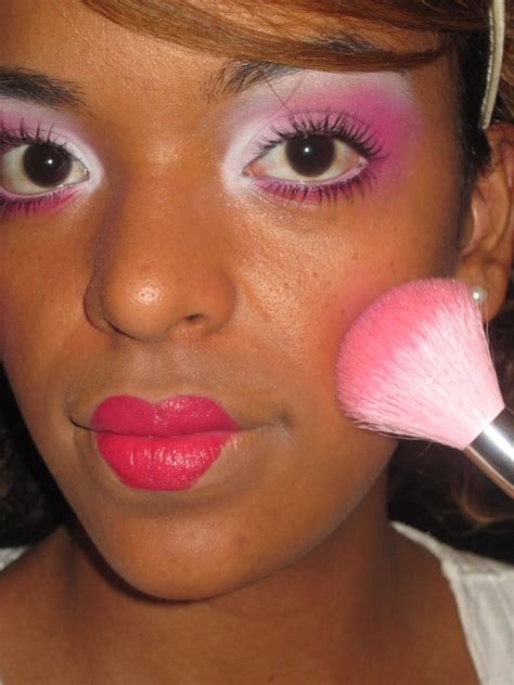 Glamour + Fashion & everything pink: DOLL MAKEUP INSPIRED LOOK